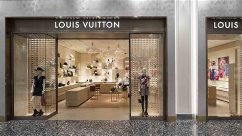 louis vuitton shoes barneys|Louis Vuitton new york.